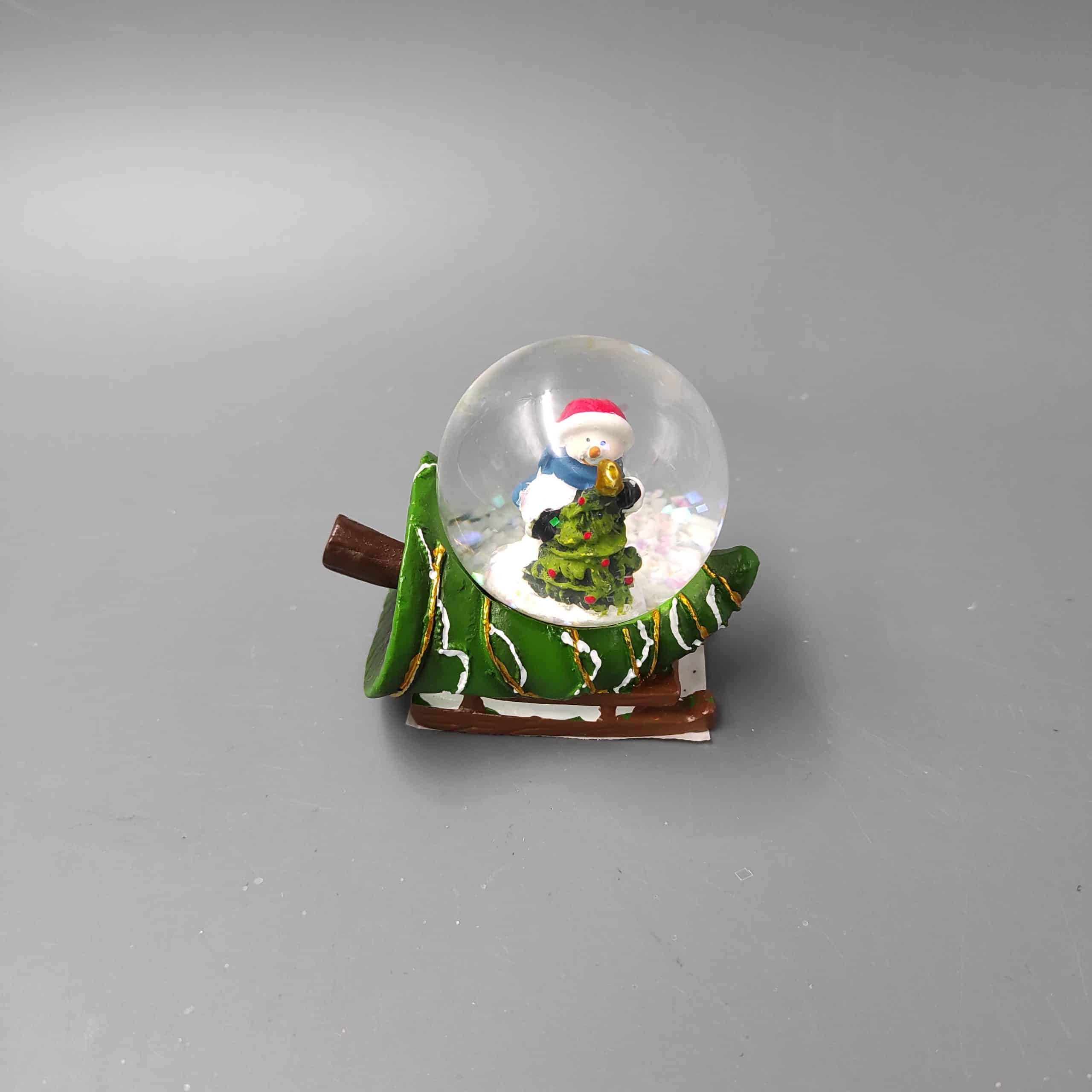 Hógömb hóemberrel