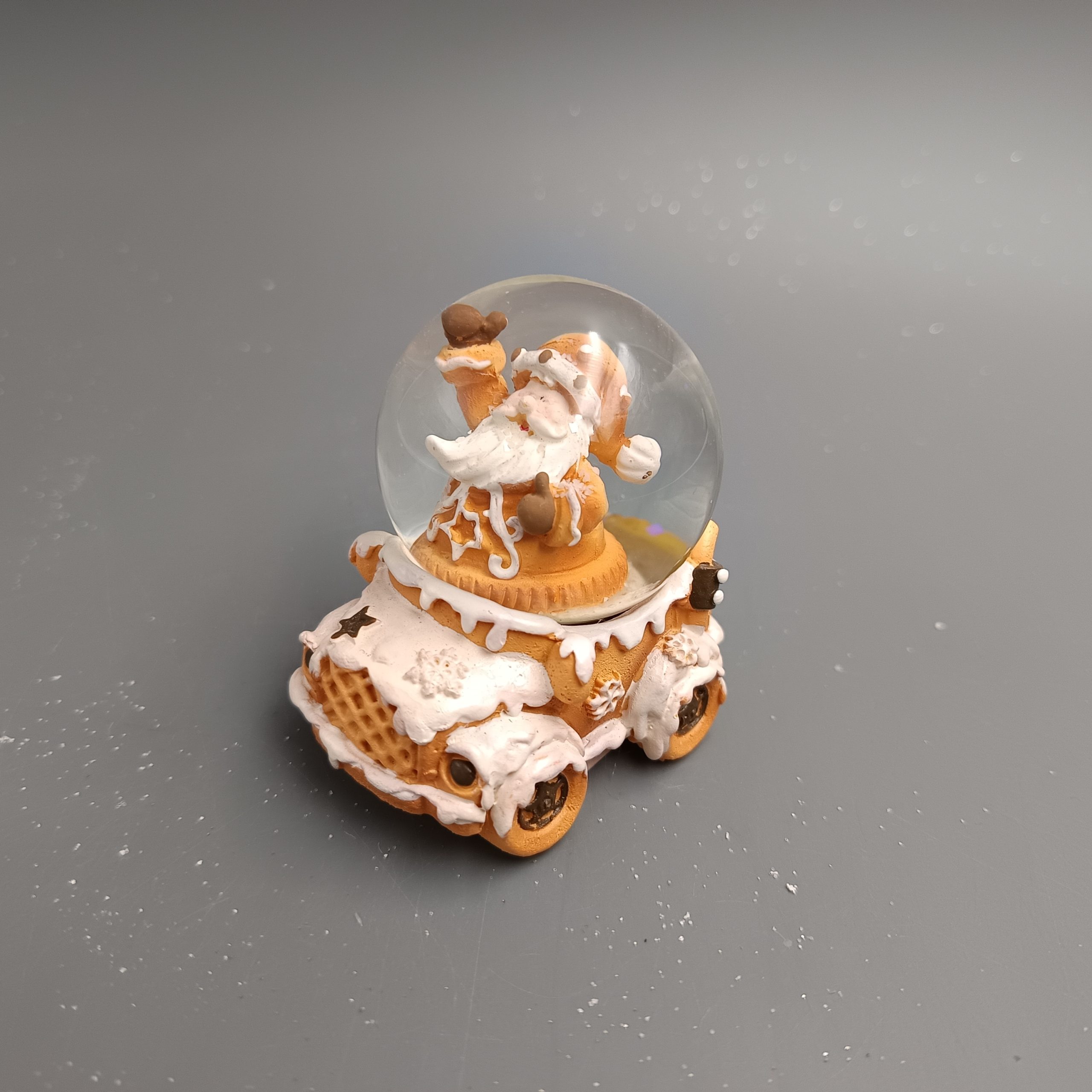 Rázógömb mikulás