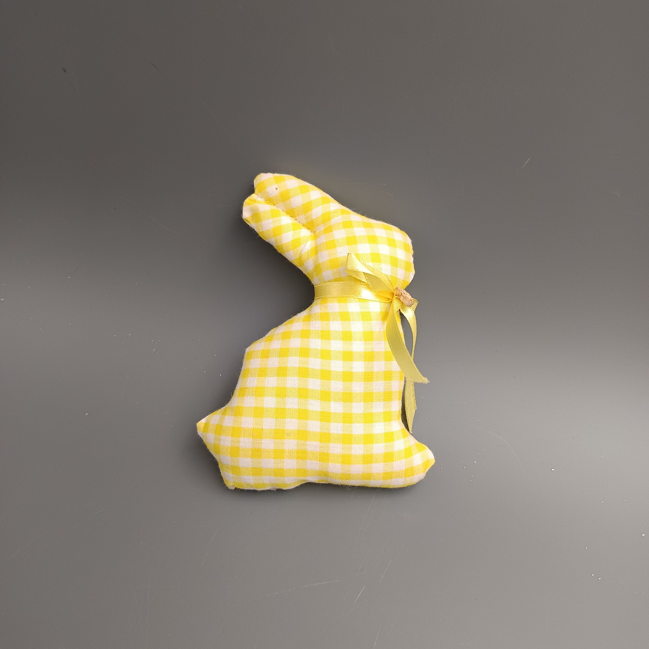 Textil nyuszi kockás