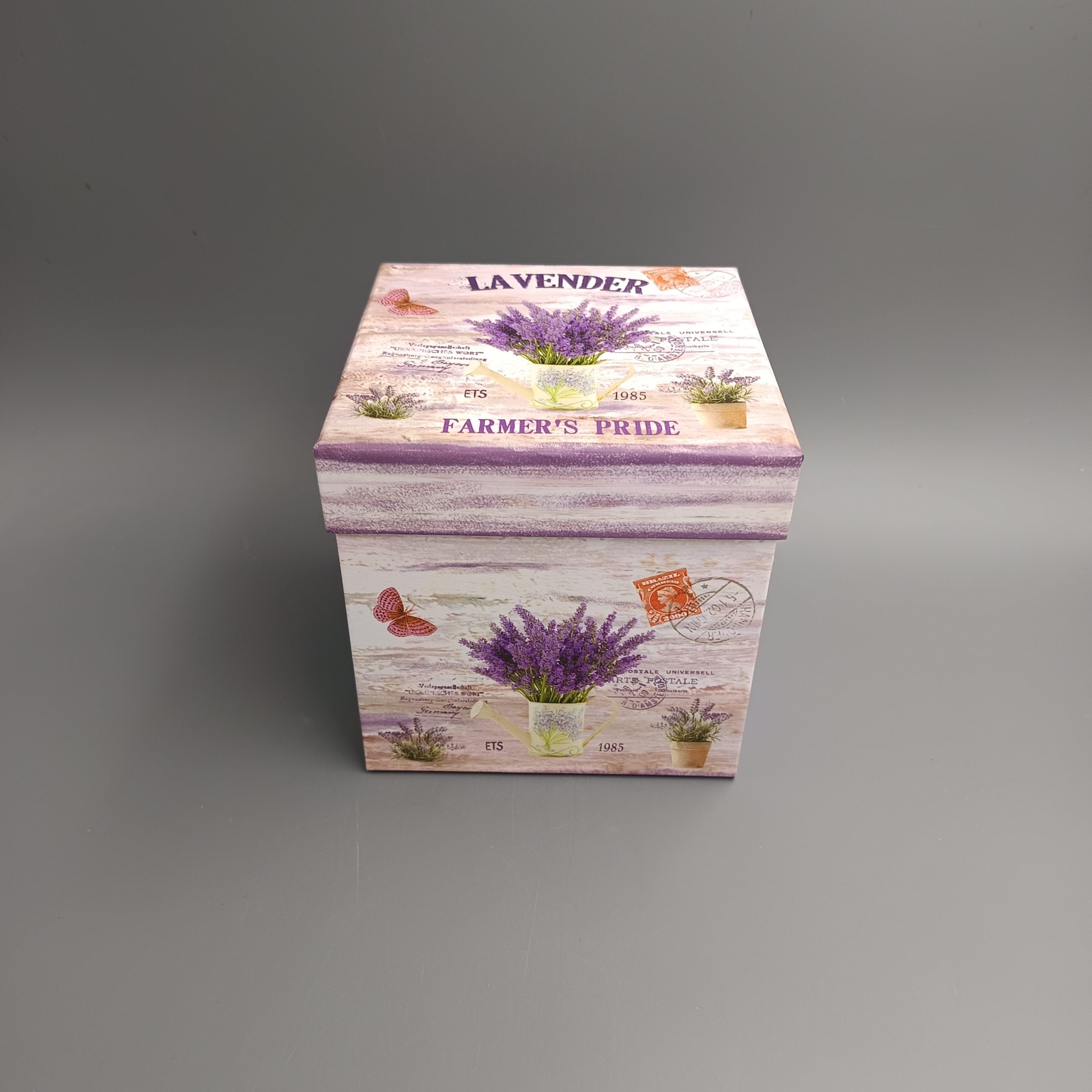 Tárolódoboz papírból